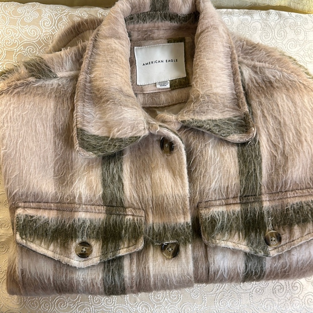 American Eagle Outfitters Women's Cream and Green Teddy Jacket